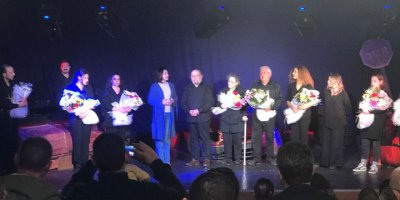 “Yangın Yerinde Kabare” oyunu KTOEÖS üyeleri için sahnelendi