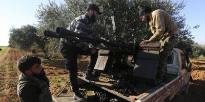 Suriye devlet televizyonu: Serakib'de çatışmalar sürüyor