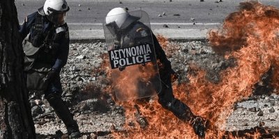 Yunan adalarını savaş alanına çevirdiler