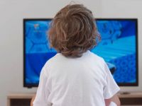 Televizyon ve bilgisayar obez nesli tetikliyor!