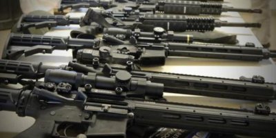 Kara Cuma'da 200 binden fazla silah satıldı