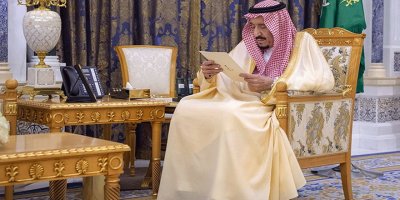 Suudi Arabistan Kralı Selman, öldüğü iddialarının ardından ilk defa görüntülendi