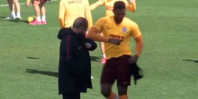 Fatih Terim ile Ryan Donk 'koronavirüs selamlaşması' yaptı