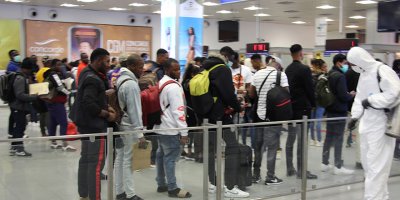 “Gelenlerin de gidenlerin de çoğunluğu öğrenci”