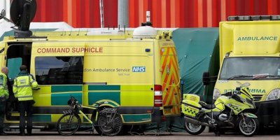 İngiltere'de 24 saatte 980 kişi öldü