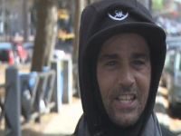 10 bin dolarlık çek bulup sahibine veren evsiz, hayatının sürprizi ile karşılaştı!