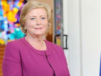 İrlanda Başbakan Yardımcısı istifa etti