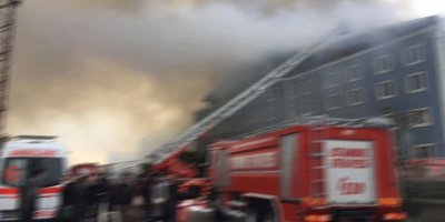 Avcılar'da plastik fabrikasında yangın