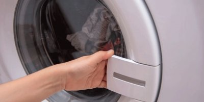 Japonya’da 3 yaşındaki oğlunu çamaşır makinesine kilitleyen baba tutuklandı