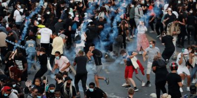 Fransa'da eski cinayete ait rapor sokakları karıştırdı