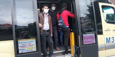 14 kişilik minibüste 30 kişilik sosyal mesafesiz yolculuk