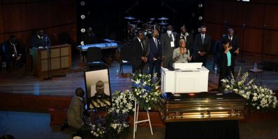 George Floyd için ilk cenaze töreni Minneapolis'te düzenlendi