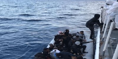 Yunanistan'ın ölüme terk ettiği kaçak göçmenler, kurtarıldı