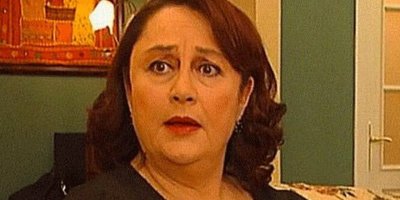 Usta oyuncu Ayşegül Atik hayatını kaybetti