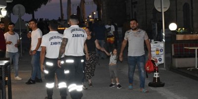 Girne’de zabıtalar kordonboyunda devriye gerçekleştiriyor