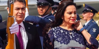 Devlet başkanı ve eşinde corona virüs