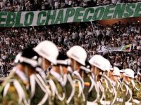 Kolombiya'daki uçak kazasında ölenler anıldı