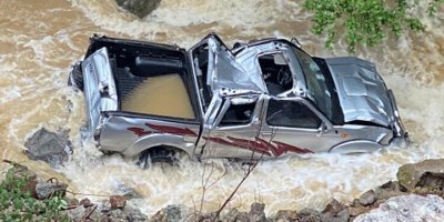Dereye uçan kamyonetin kayıp sürücüsünün cansız bedeni bulundu