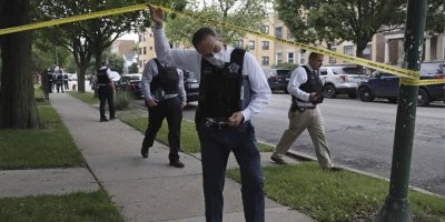 ABD'de silahlı saldırılarda 14 kişi öldü 90 kişi yaralandı