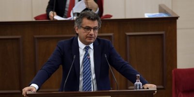 “Hükümetin karar alamama durumu nedeniyle ekonomi çok büyük zarara uğruyor”