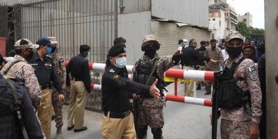 Pakistan'da silahlı saldırıda 6 kişi öldü