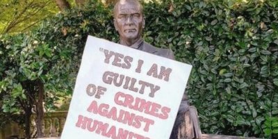 Atatürk heykeline çirkin saldırı gerçekleştirilmişti!