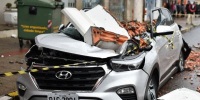 Brezilya'nın güneyini fırtına vurdu: 10 ölü