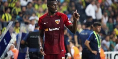 Mensah için Beşiktaş ile görüştük