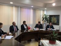 Dışişleri Bakanı Ertuğruloğlu İspanya Uluslararası Çalışmalar Vakfı üyelerine brifing verdi