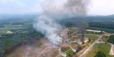 Sakarya'daki patlamaya ilişkin fabrikanın 2 sahibinden biri tutuklandı