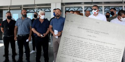 Ercan'da grev YASAKLANDI