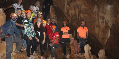 Dağcılar, Sümbül Dağı'nda geçen yıl keşfedilen mağarayı gezdi