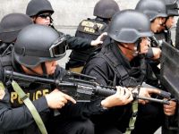 Filipinler'de isyancılar biri polis iki kişiyi öldürdü