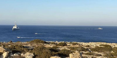 Fransız firkateyni de geldi