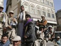 Yemen'de çatışmalar...Husiler, devrik lider Salih'e ait eski iki evi yağmaladı