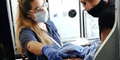 Uçuşta doğan bebeğe ömür boyu ücretsiz bilet