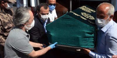 AYM Başkanı Arslan'ın kayınbabası toprağa verildi