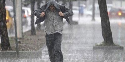 Meteoroloji İstanbul için saat vererek uyardı