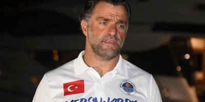 Milli sporcu Emre Seven'in Mersin'den KKTC'ye yüzüşü başladı