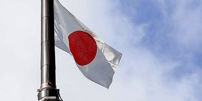 Japonya'da kabine üyesine ustura ile mesaj
