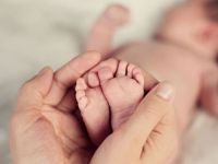 Doğurduğu bebeği istemedi