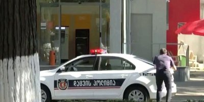 Komşuda rehine krizi sona erdi