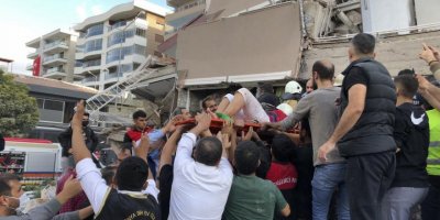 İzmir'de can kaybı 109'a yükseldi