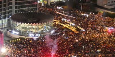 Kürtaj yasası ertelendi