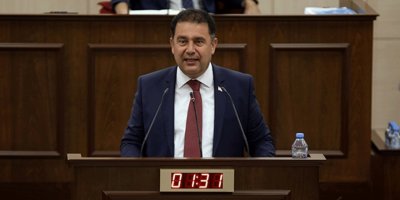 “Bugün siyasi parti yetkileriyle yeniden bir araya geleceğiz”