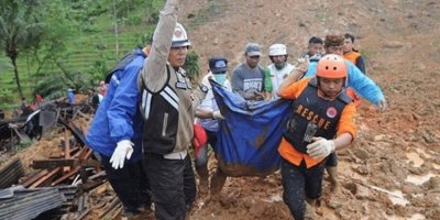 Endonezya'da heyelan: 5 ölü