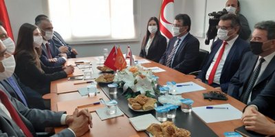 “Geniş tabanlı, teknokratların da olduğu seçim hükümeti önerisi ile geldik”