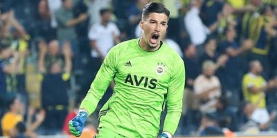 Altay Bayındır… Çalışıyor, yükseliyor