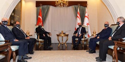 Cumhurbaşkanı Tatar, Emekli astsubaylar derneği yetkililerini kabul etti