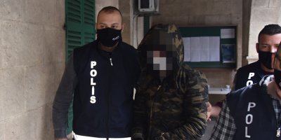 Çalıştığı ecza deposunu soymakla suçlanıyor